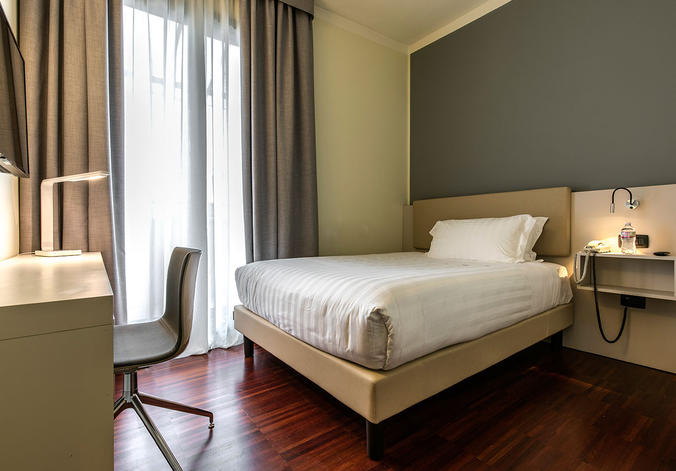 Single Rooms in Italy