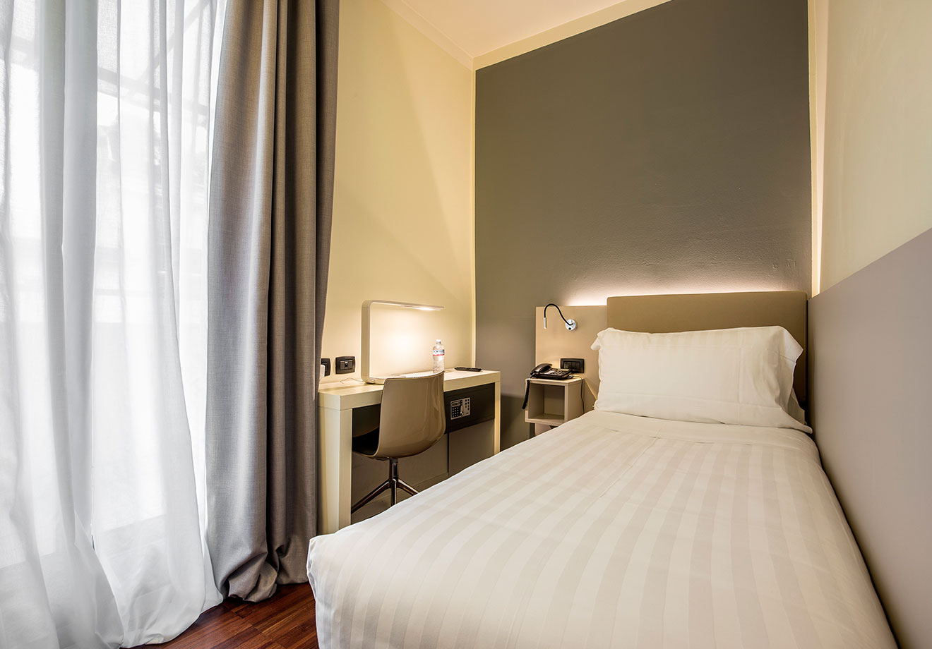 Single Rooms in Italy