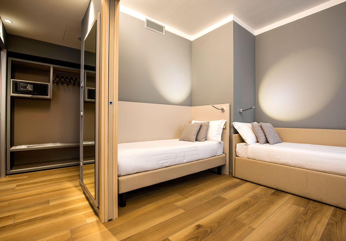 Rooms for Triple in Italy